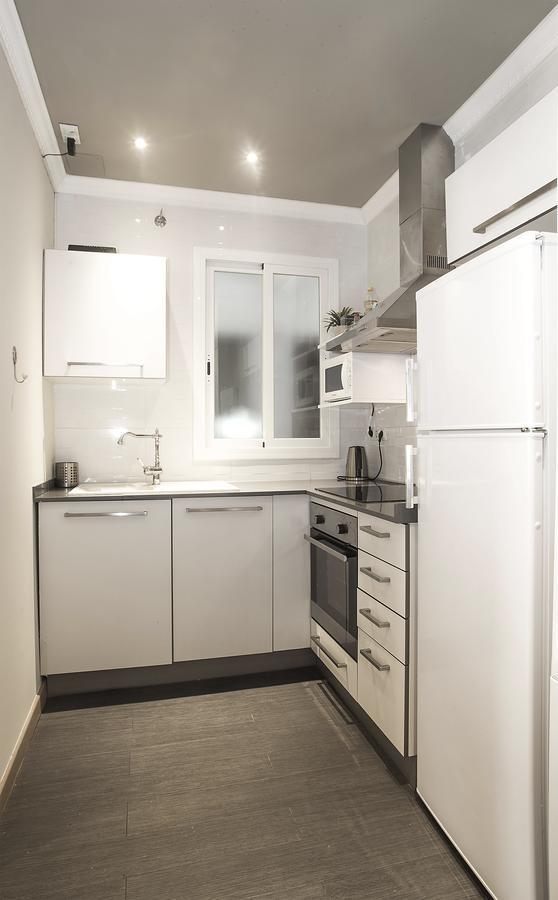 Mai & Maud Paralel Apartment Barcelona Bagian luar foto